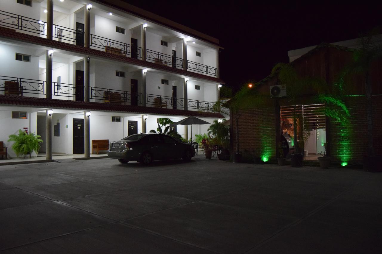Hotel Real Primaveras Эскарсега Экстерьер фото