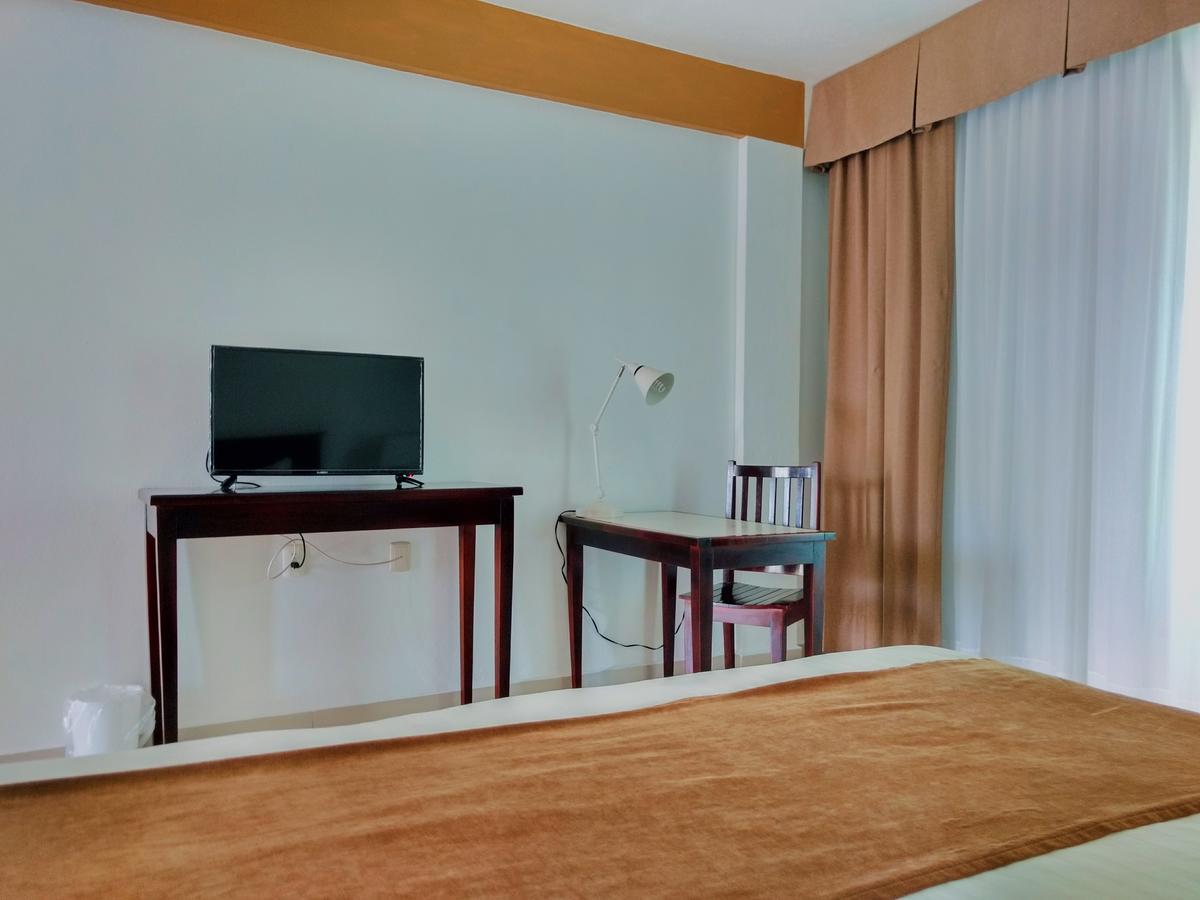 Hotel Real Primaveras Эскарсега Экстерьер фото